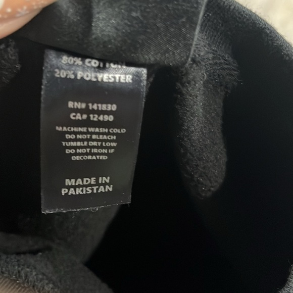 Obey sweater pullover sweatshirt women’s small over sized black crayon flower - Picture 9 of 9